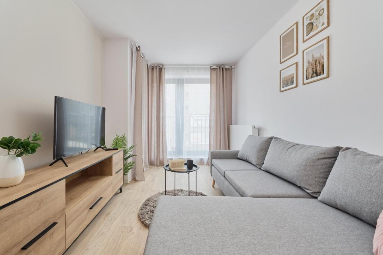Nowoczesny Apartament Z Balkonem I Parkingiem W Centrum Wroclawia By Noclegi Renters Exterior foto