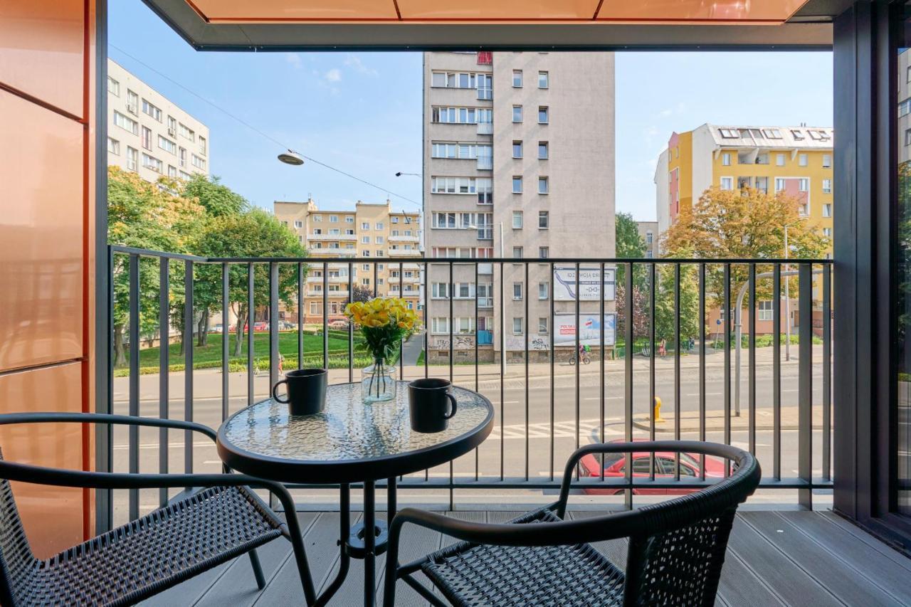 Nowoczesny Apartament Z Balkonem I Parkingiem W Centrum Wroclawia By Noclegi Renters Exterior foto