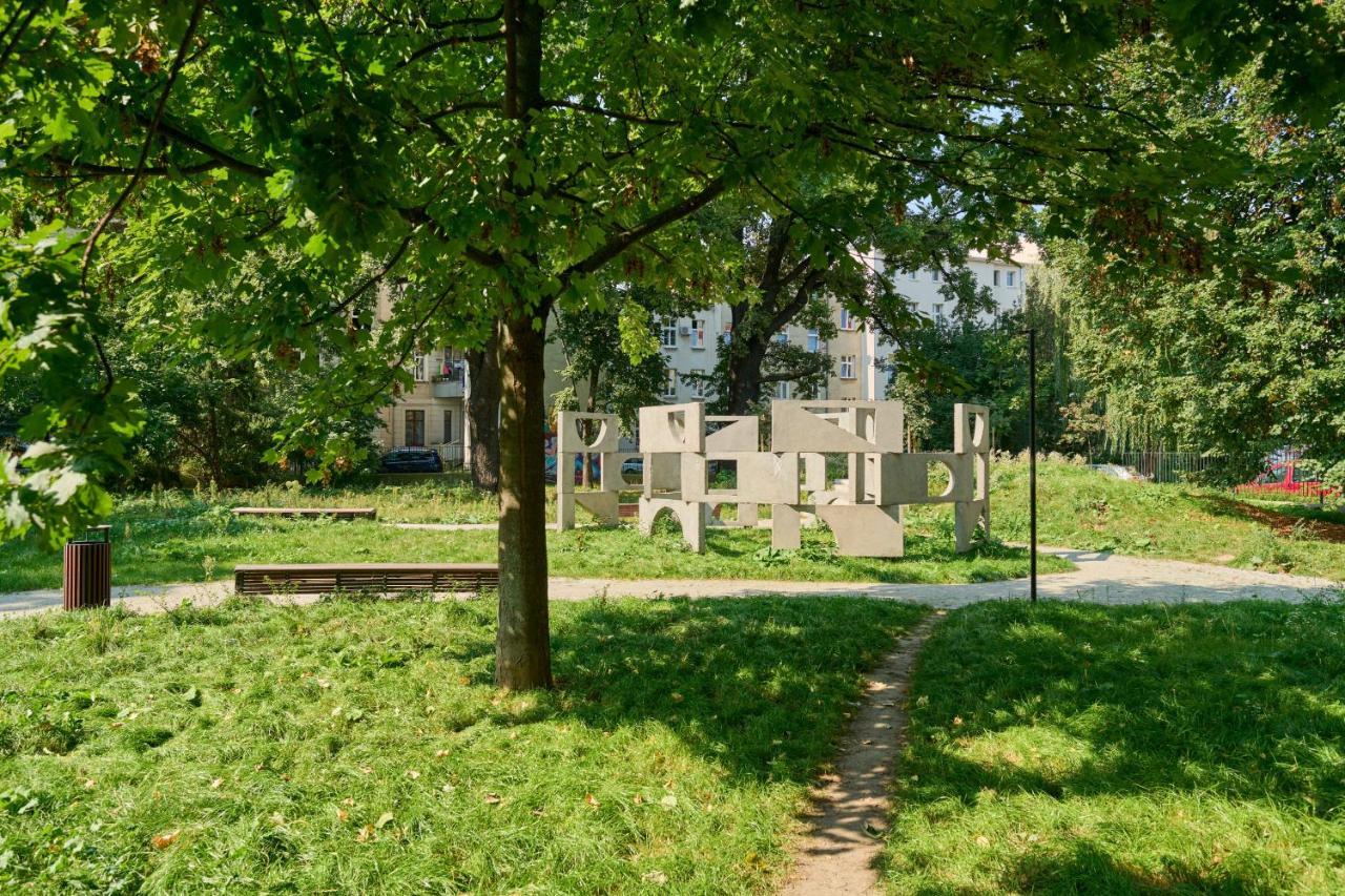 Nowoczesny Apartament Z Balkonem I Parkingiem W Centrum Wroclawia By Noclegi Renters Exterior foto